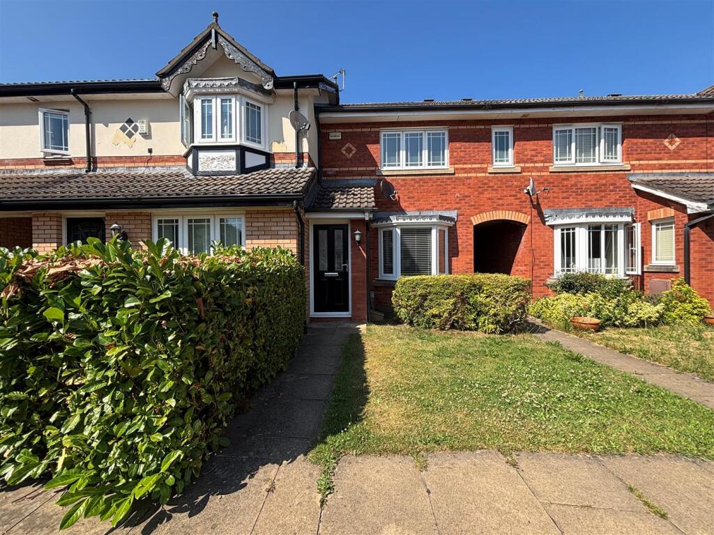 Main image of property: Gladewood Close, Wilmslow