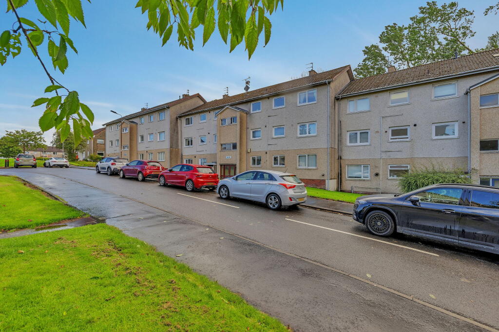 Main image of property: 24 Hume Place, East Kilbride, Glasgow, G75 0AA