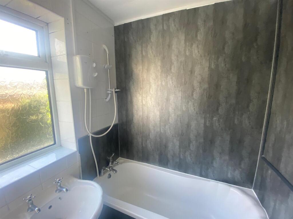 Main image of property: Grafton Street, Preston