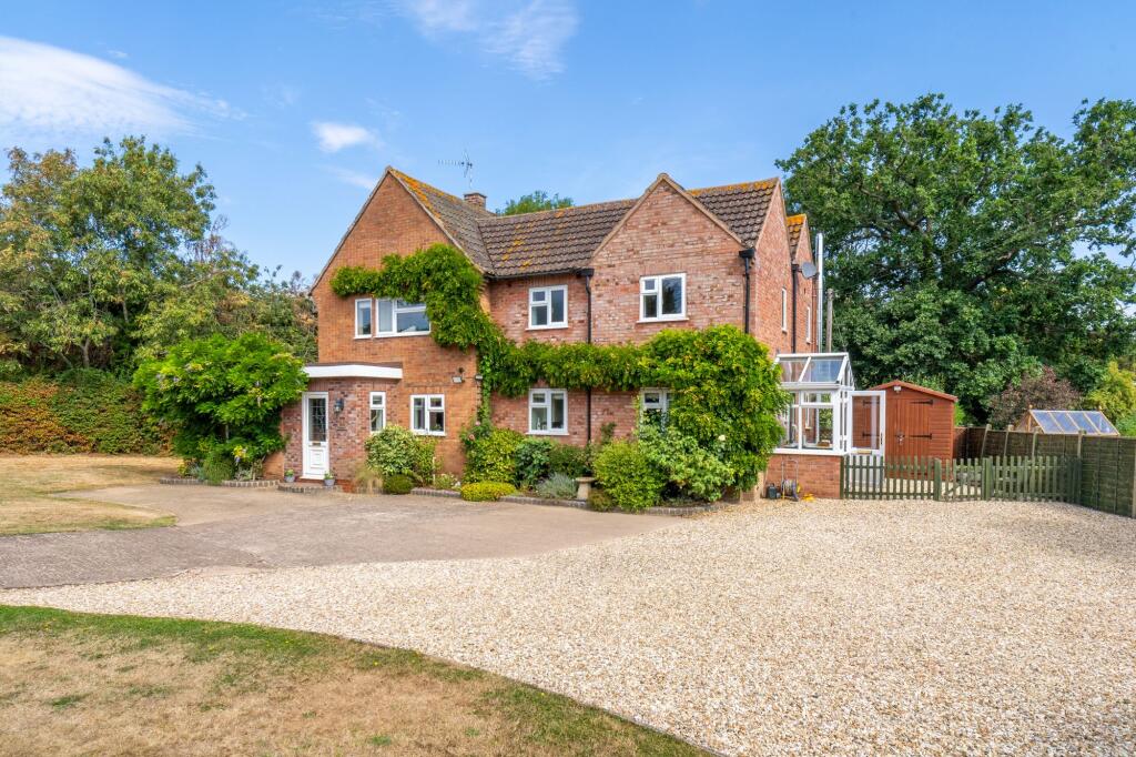 Main image of property: Main Road, Cropthorne, WR10