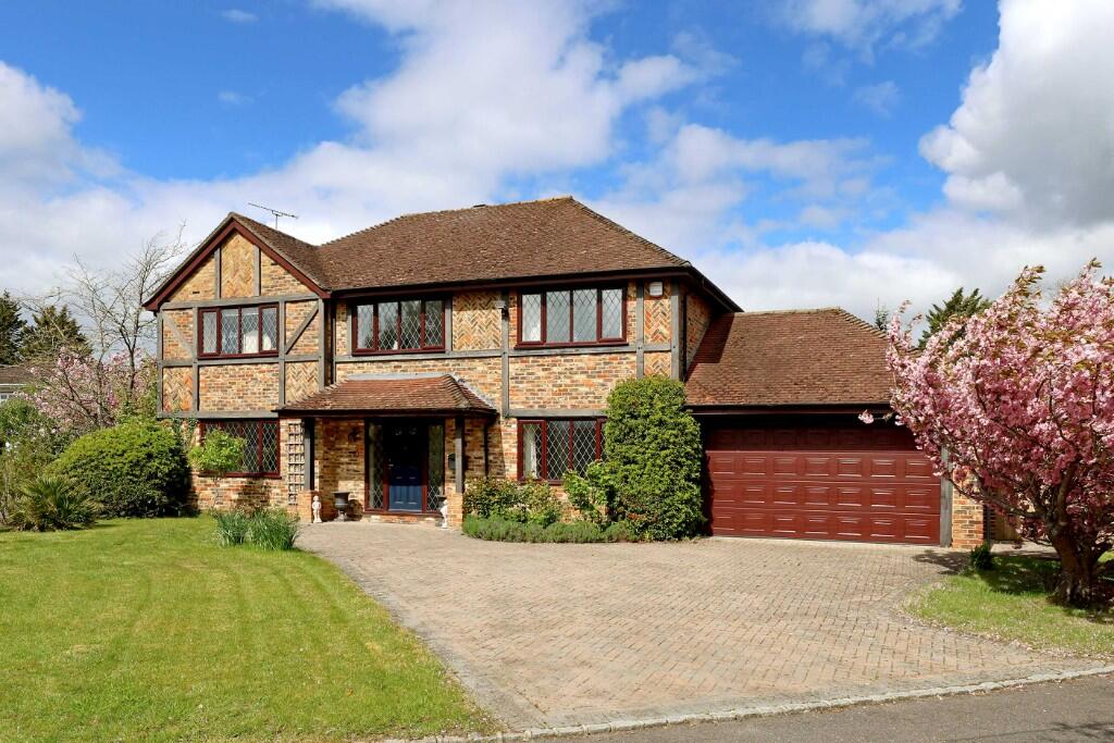 Main image of property: CALCOT *Nr Calcot Park golf course & Holy Brook