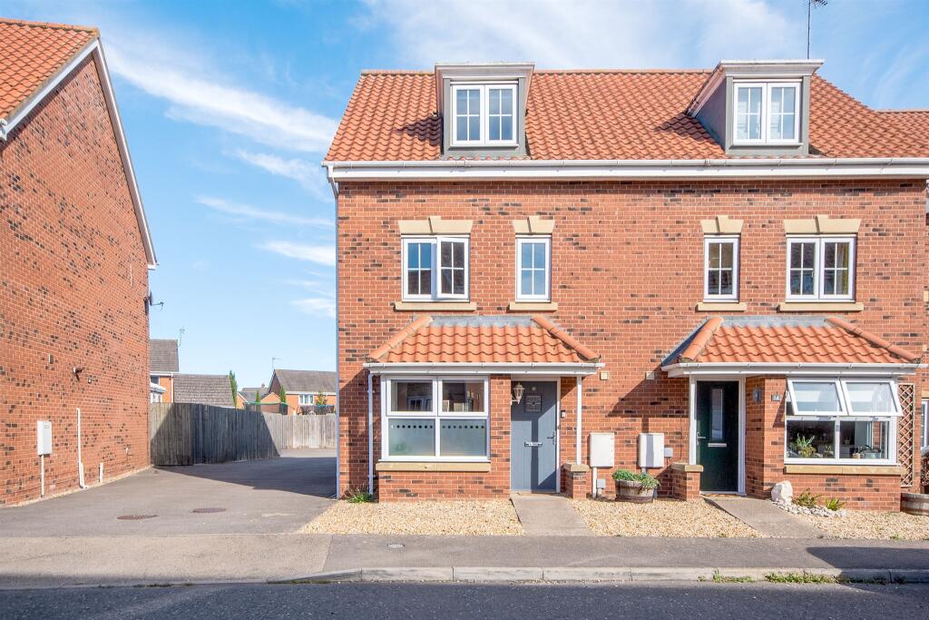 Main image of property: Rosebay Road, Desborough, Kettering