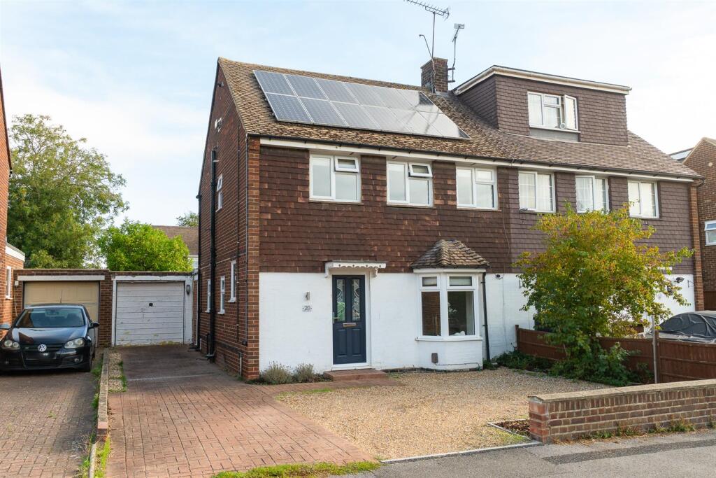 Main image of property: The Avenue, Aylesford