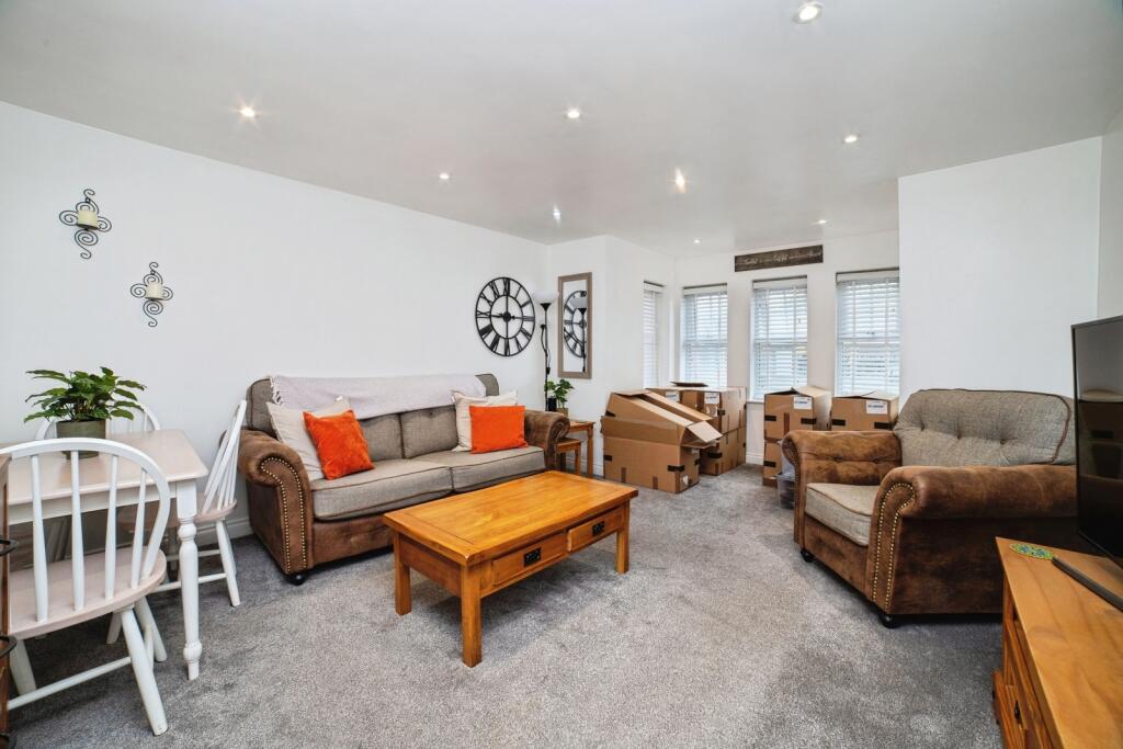 Main image of property: Archdale Close, Chesterfield, Derbyshire, S40