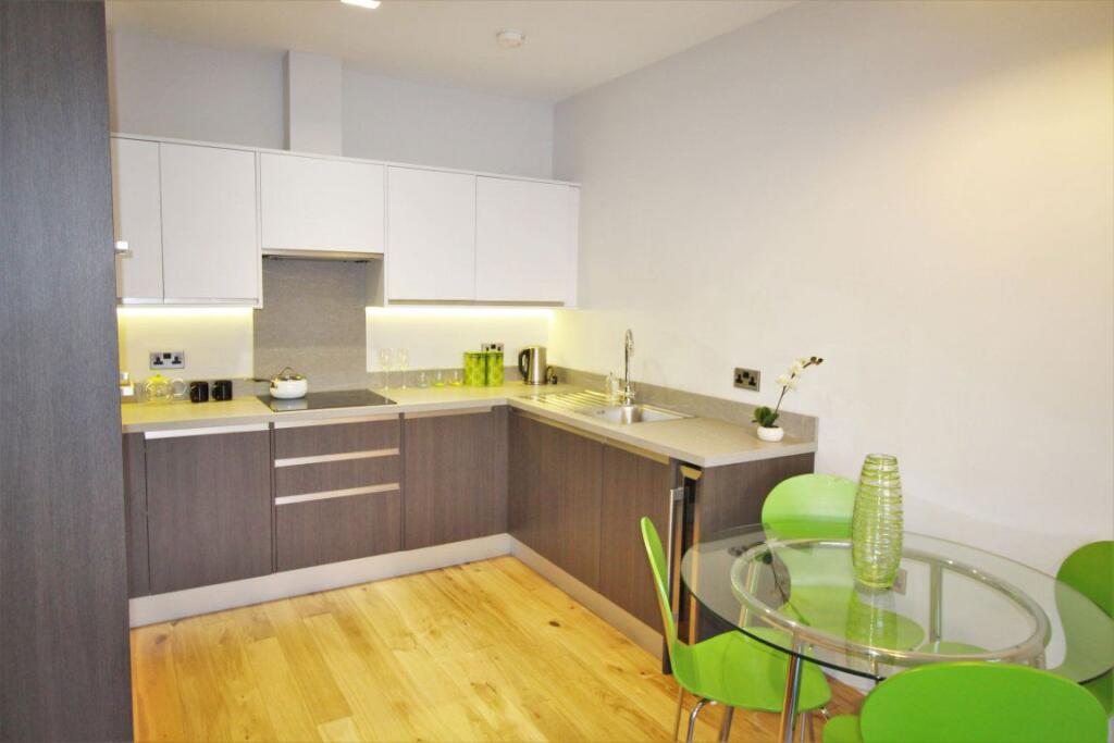 Main image of property: London Road, Riverhead, Sevenoaks TN13 2DN