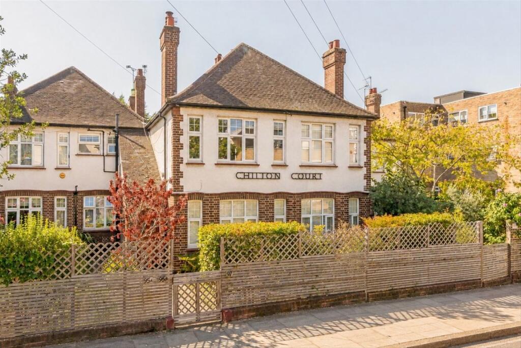 Main image of property: Truro Road, London