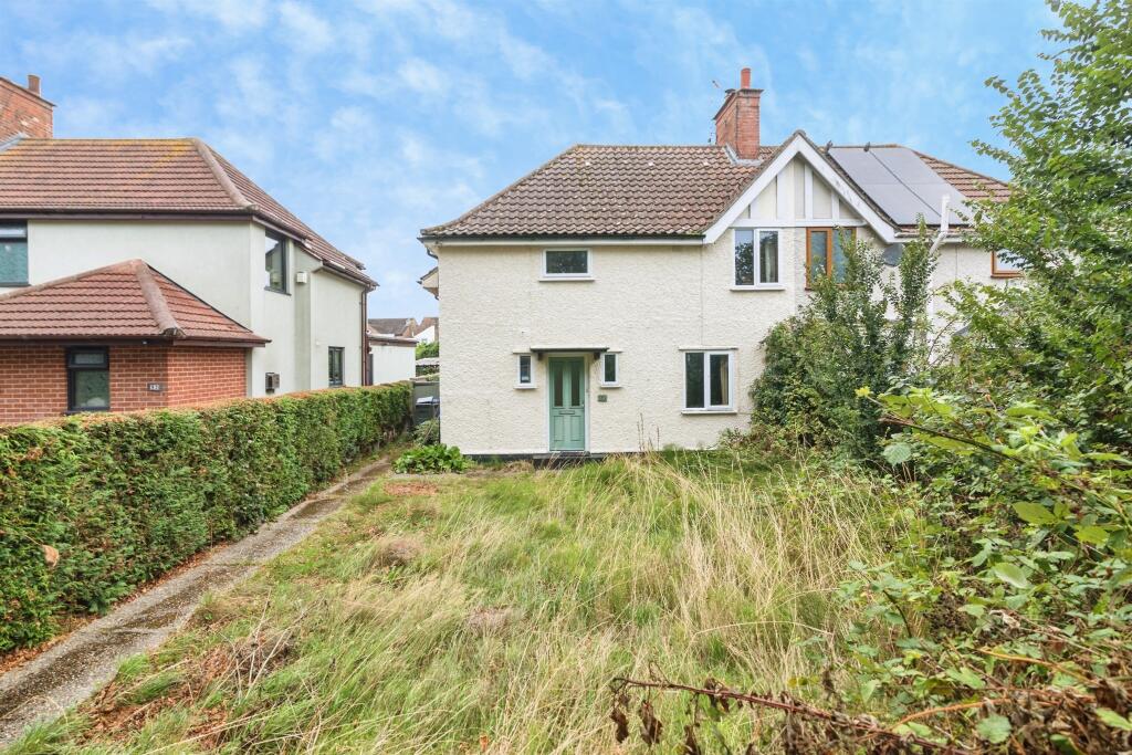 Main image of property: Kirkley Gardens, Lowestoft