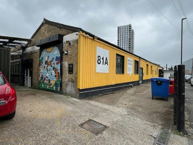 Main image of property: 81A Pretoria Road, London, N18 1SP