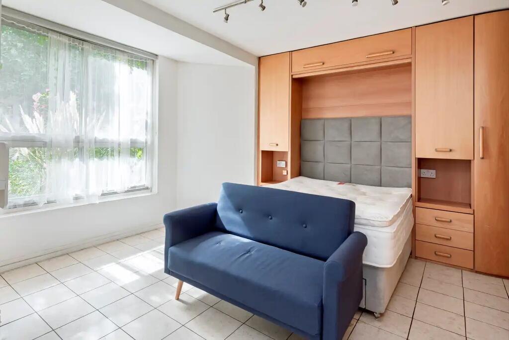 Main image of property: Sherborne Court, 180-186 Cromwell Road, SW5