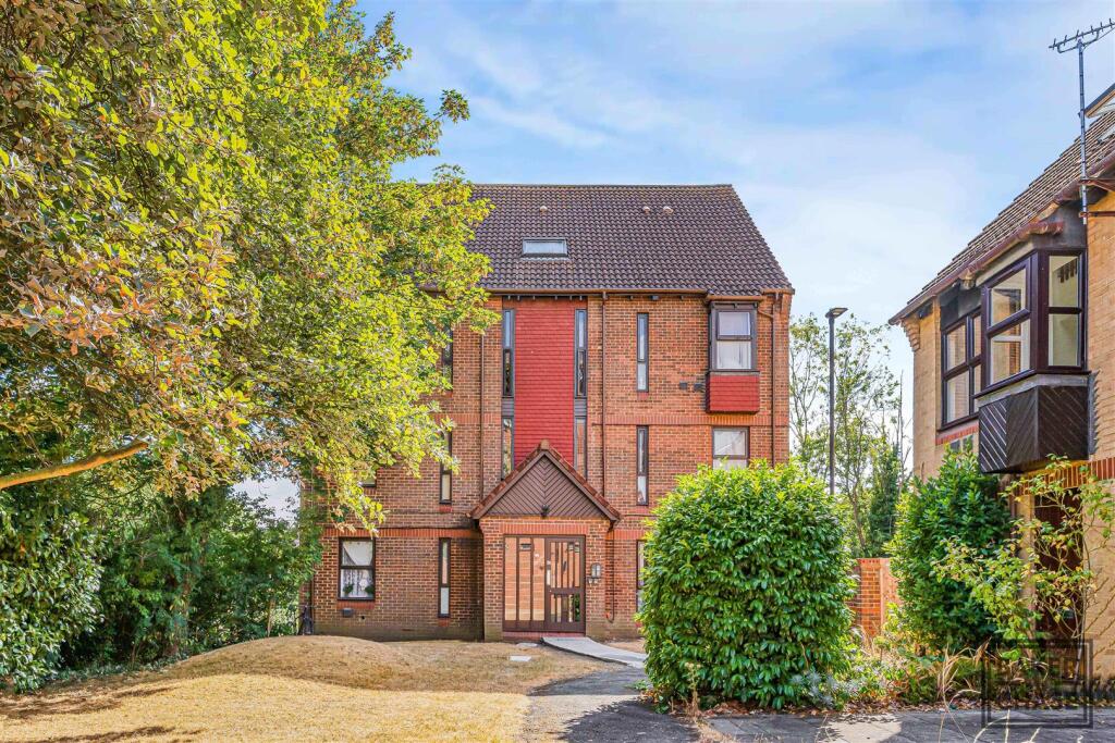 Main image of property: Pilgrims Close, Palmers Green, London