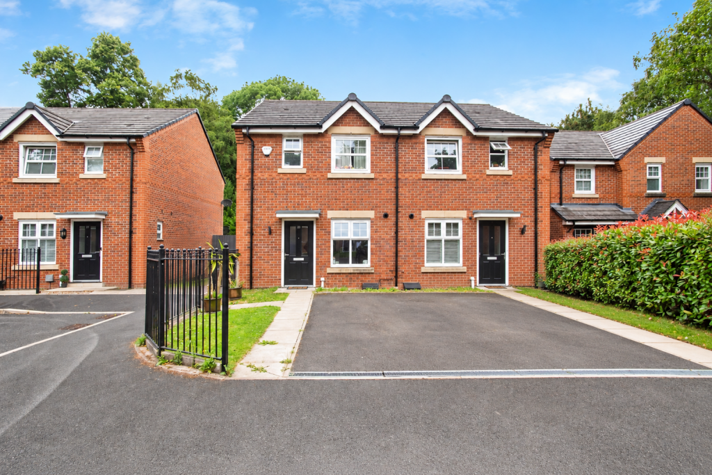 Main image of property: Aspen Road, Manchester, M9