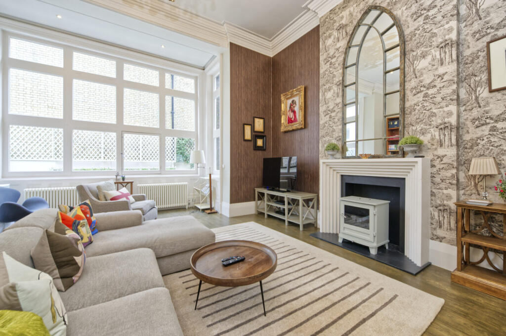 Main image of property: Cadogan Square, Knightsbridge, SW1X