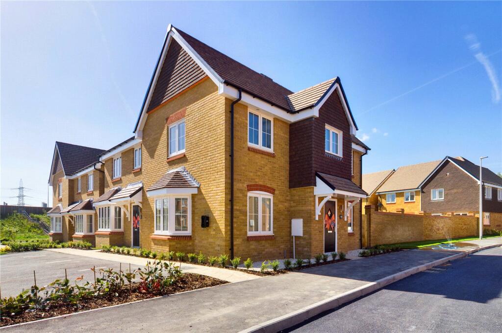 Main image of property: Honey Bee Street, Calcot, Reading, Berkshire, RG31