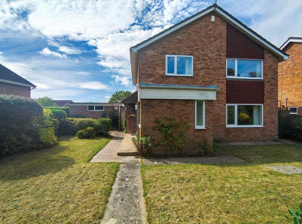 Main image of property: Pittville Close, Thornbury, BS35