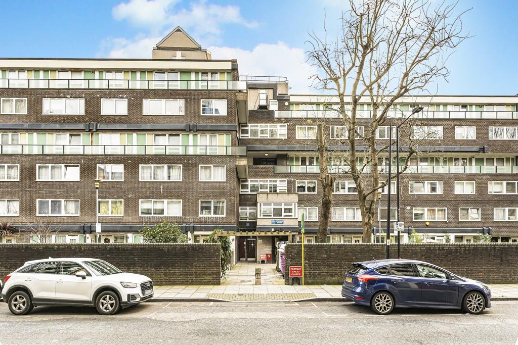 Main image of property: Byng Street, London, E14