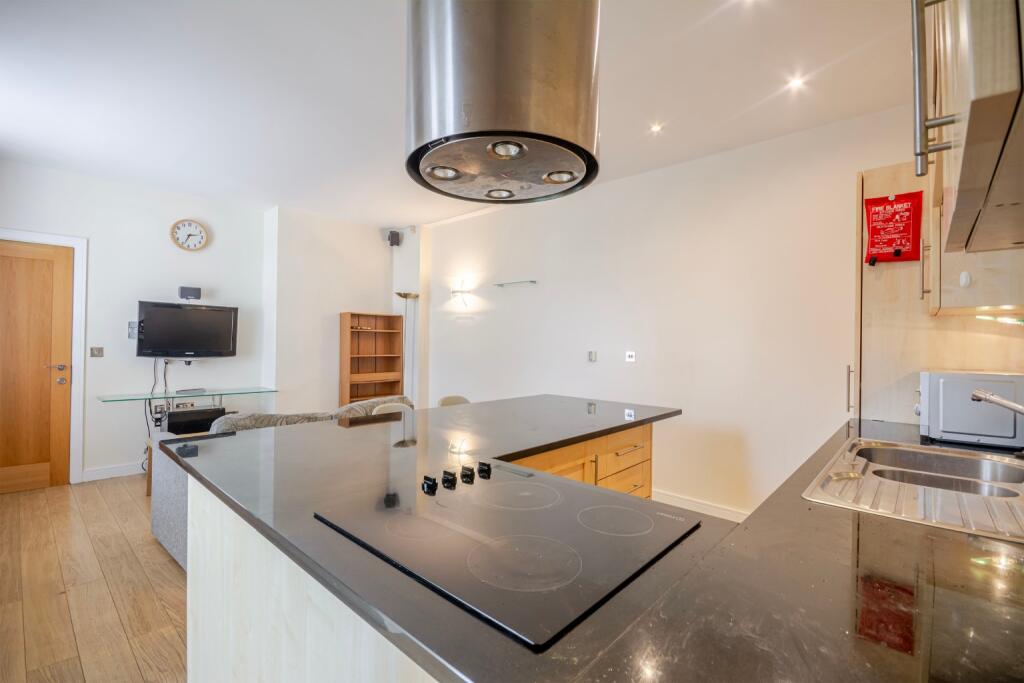 Main image of property: Park Heights, The Ropewalk, Nottingham, Nottinghamshire, NG1 5DT
