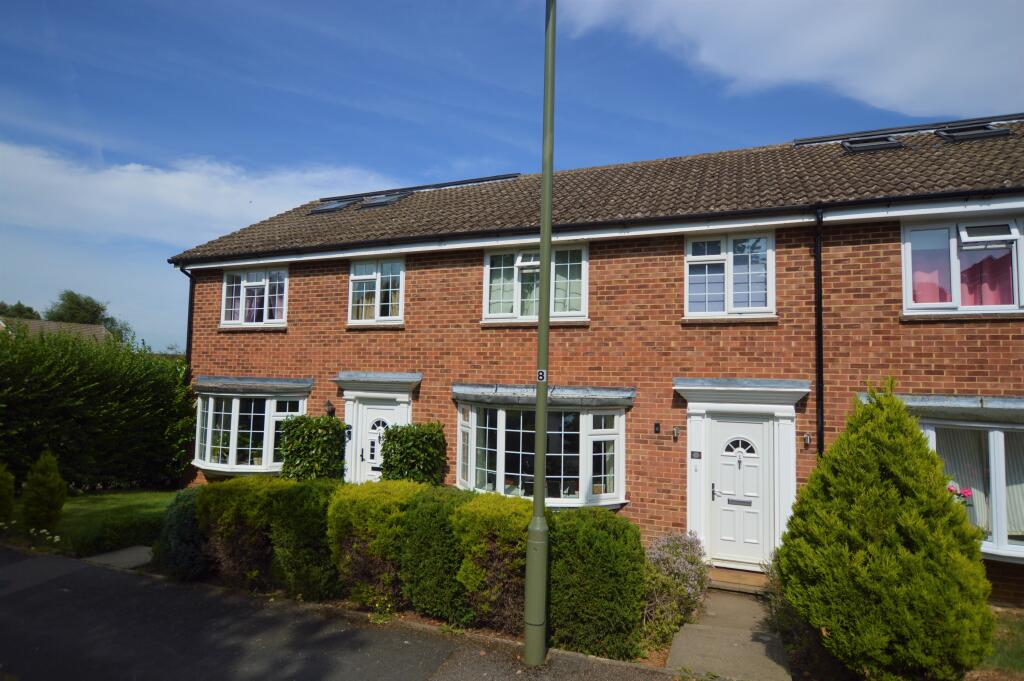 Main image of property: Chichester Close, Witley, Godalming, Surrey, GU8