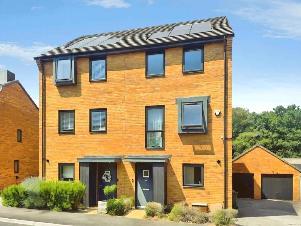 Main image of property: Divot Way, Basingstoke, Hampshire, RG24