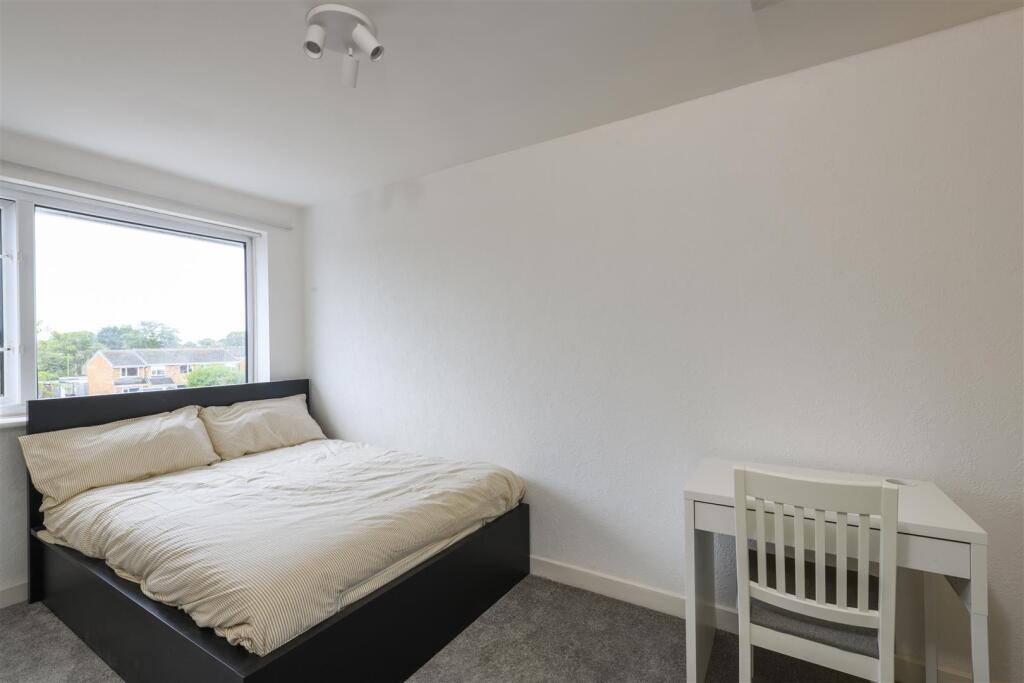 Main image of property: 4 En-Suite Bedroom House Share - Chelmsley Road, Birmingham