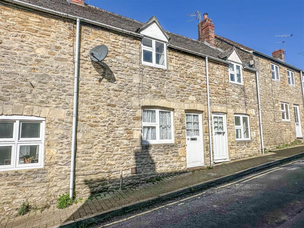 Main image of property: West Street, Malmesbury
