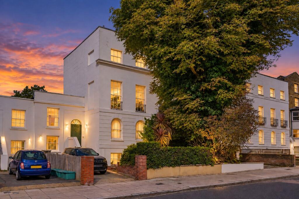 Main image of property: Tollington Park, Stroud Green, N4