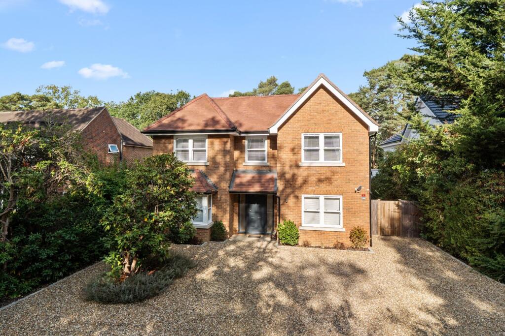 Main image of property: Old Woking Road, Pyrford, Surrey, GU22