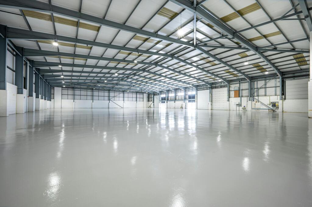 UNIT C ANCHORAGE POINT CHARLTON LONDON SE7_035.jpg