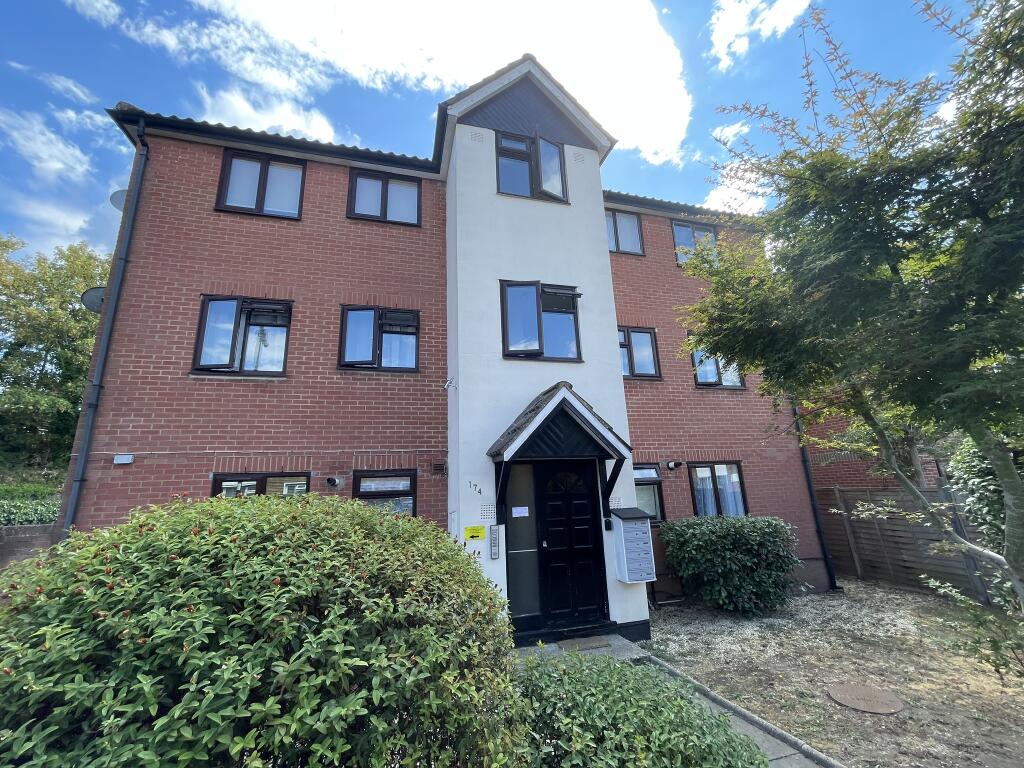 Main image of property: The Lodge, New North Road, Hainault, Ilford, Redbridge