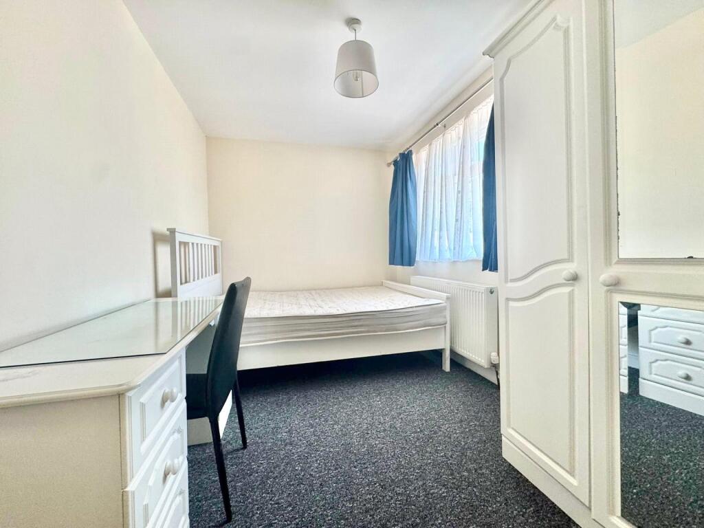 Main image of property: Therfield Walk, Houghton Regis, Dunstable, LU5