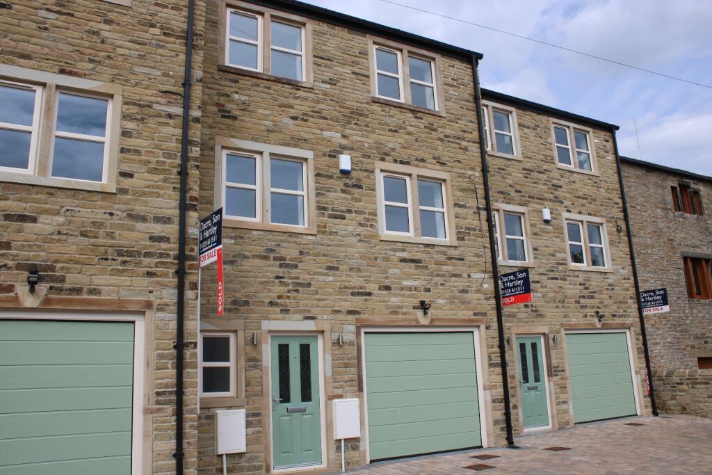 Main image of property: Canal Wharfe Yard, Kildwick, BD20