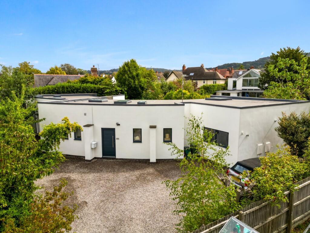 Main image of property: Old Bath Road, Cheltenham, Gloucestershire, GL53