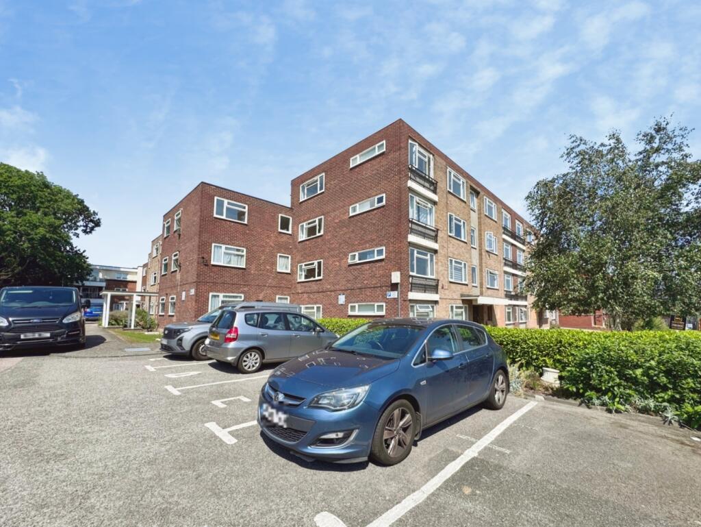 Main image of property: London Road, Leigh-On-Sea