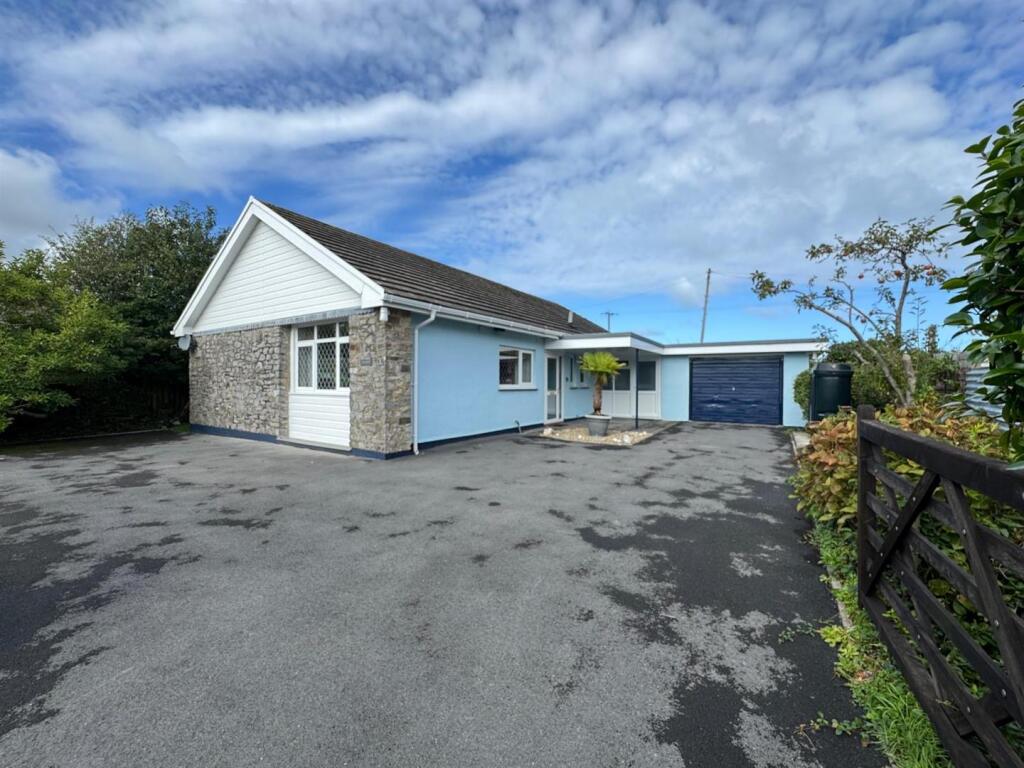 Main image of property: 1 Llanwern, Gilfachrheda, New Quay