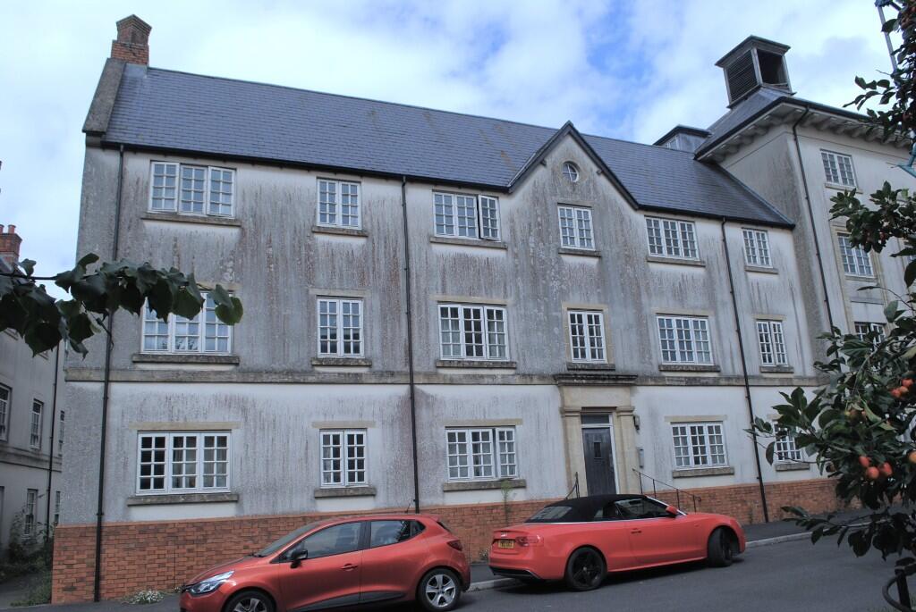 Main image of property: ***ATTENTION INVESTORS!! A MODERN, WELL PROPORTIONED APARTMENT FOR SALE IN GREAT LOCATION***