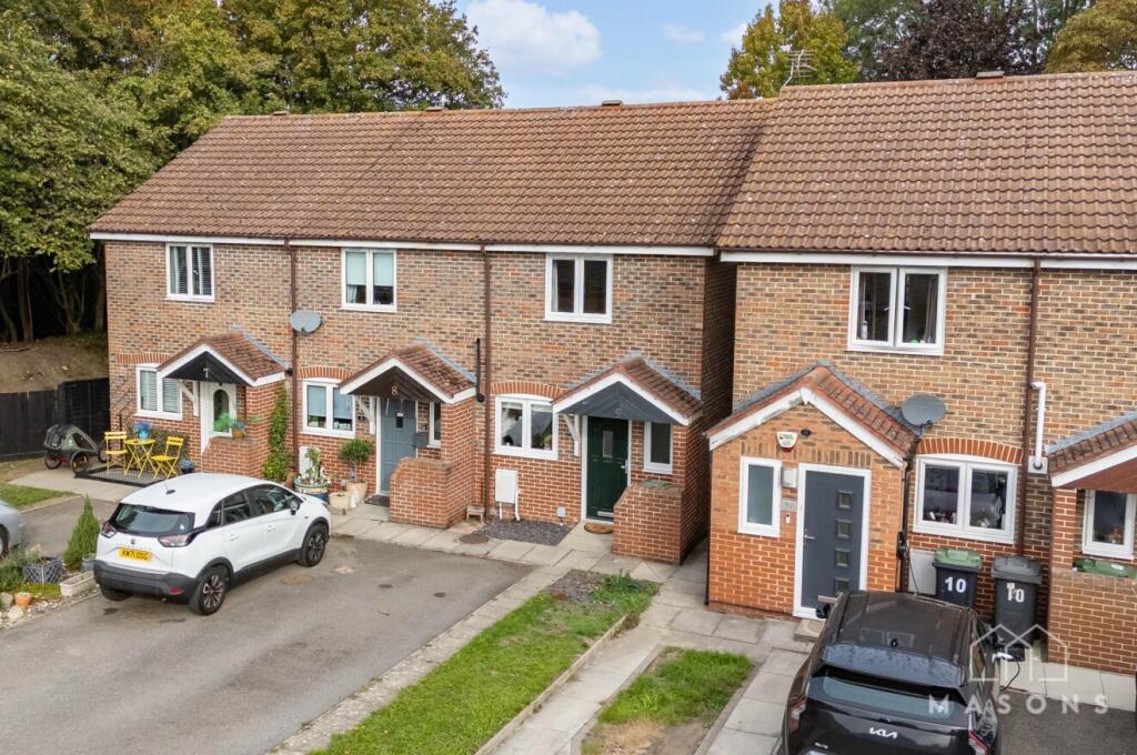 Main image of property: Saffron Close, Arlesey, Bedfordshire, SG15 6TW