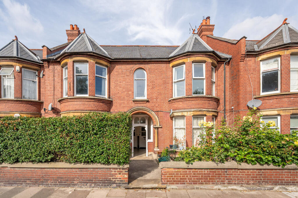 Main image of property: Radbourne Road, Balham, London, SW12