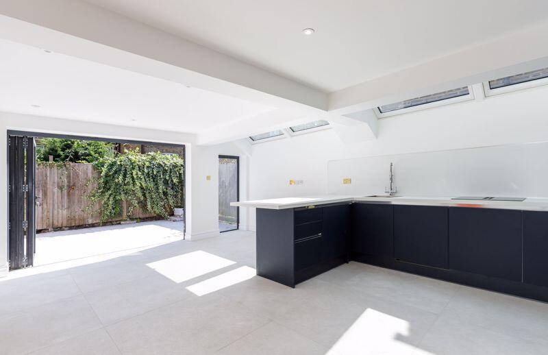 Main image of property: Starfield Road W12