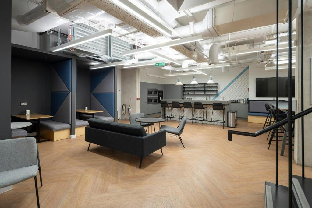 Kitchen / Breakout