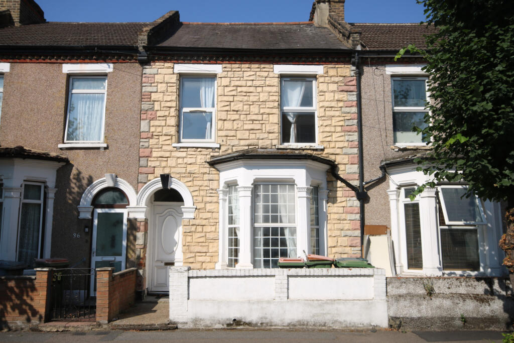 Main image of property: Stratford, E15
