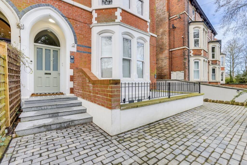 Main image of property: Mapperley Road, Nottingham