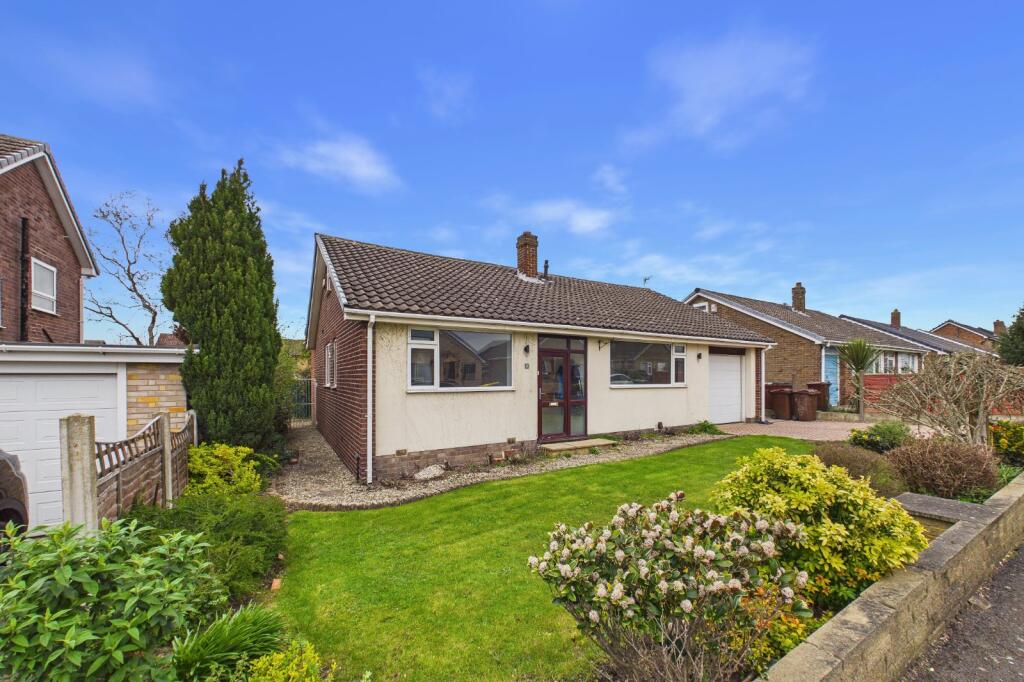Main image of property: Templegate Close, Leeds, West Yorkshire, LS15