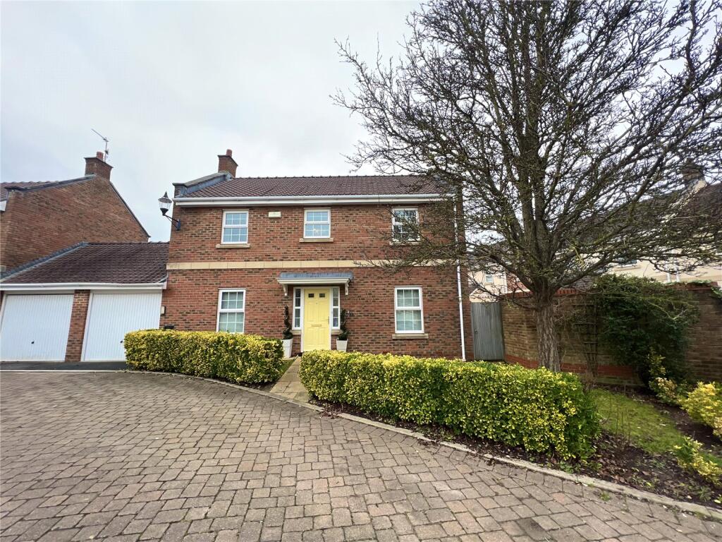 Main image of property: Hidcot Court, Blunsdon St Andrew, Swindon, Wiltshire, SN25