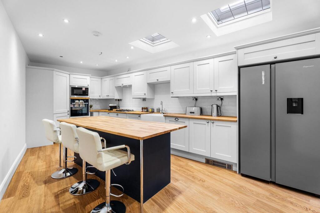 Main image of property: LUXURY TOWNHOUSE- Warstone Parade East, Birmingham, B18