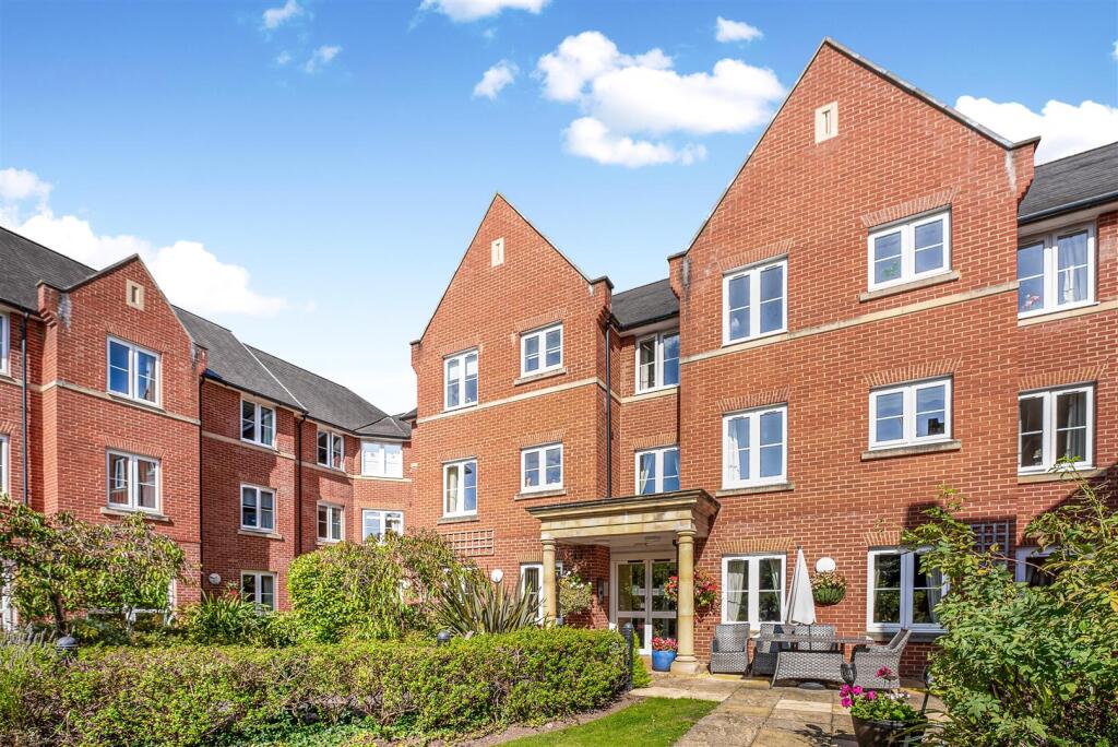 Main image of property: Foxhall Court, School Lane, Banbury