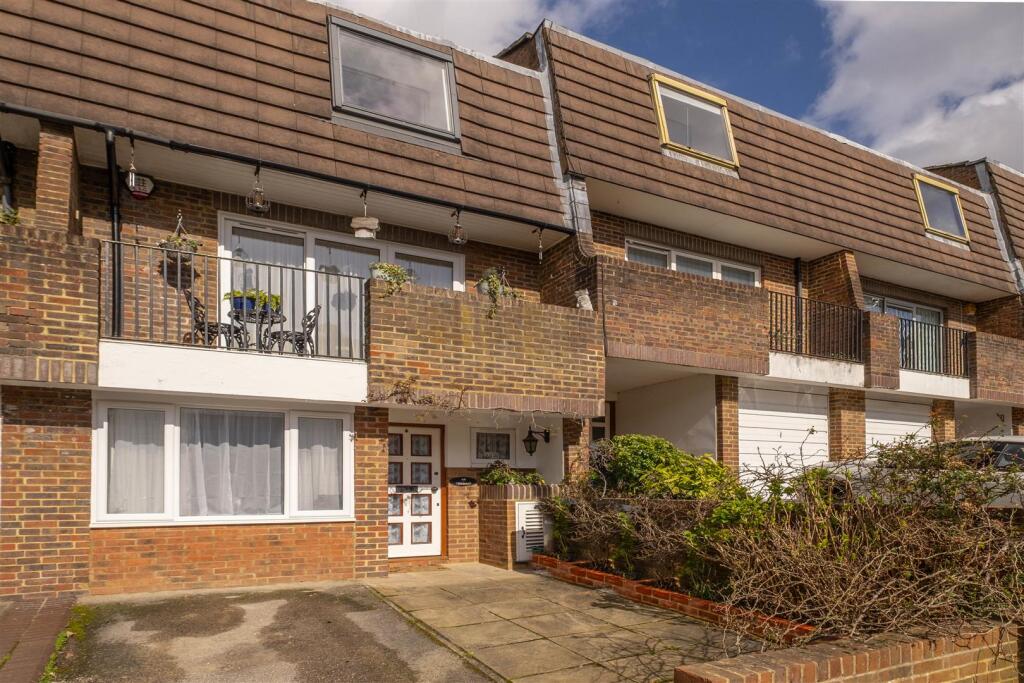 Main image of property: Heights Close, West Wimbledon, SW20