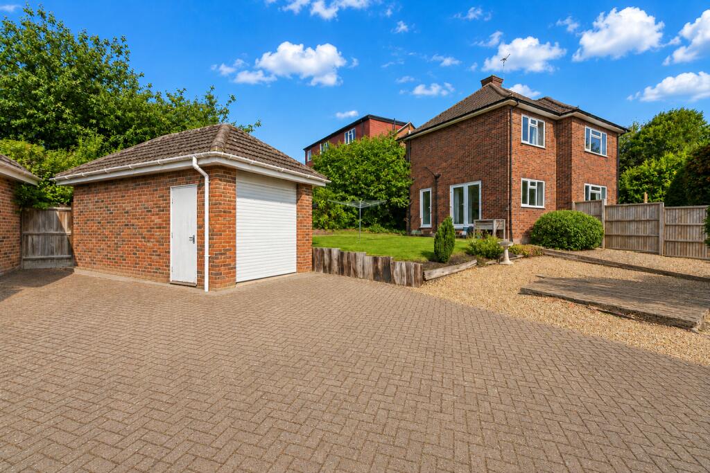 Main image of property: The Ridgeway, St. Albans, Hertfordshire, AL4