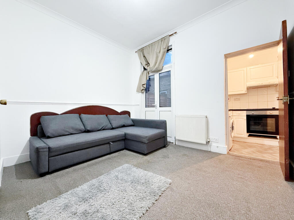 Main image of property: Lampton Road, Hounslow, TW3
