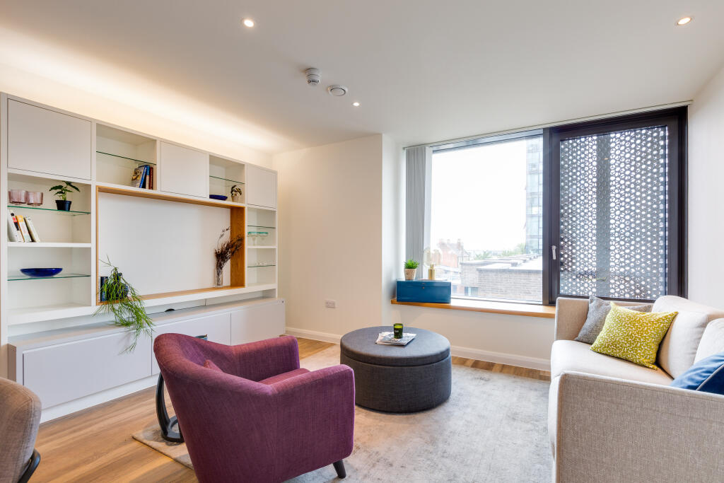 Main image of property: 2 Junction Rd, London