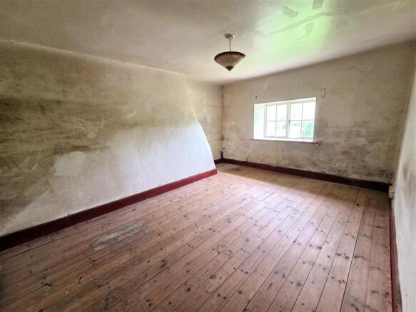 Horse and Groom - Bedroom 4.jpg