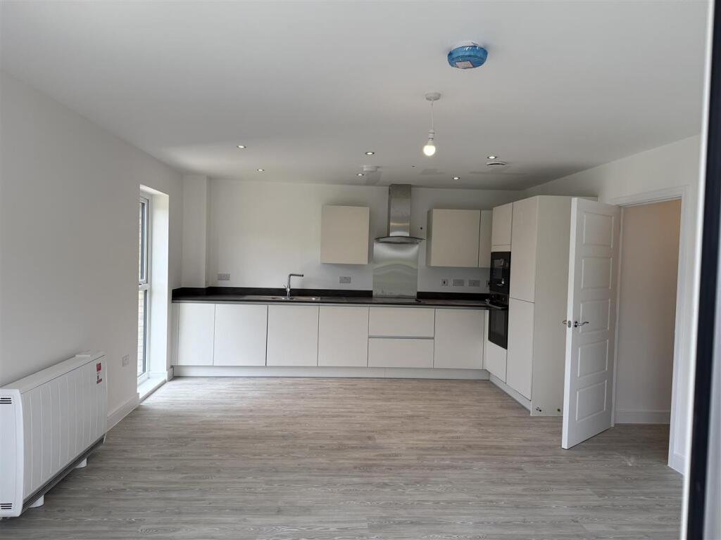 Main image of property: Stonehaven, Ebbsfleet, DA10